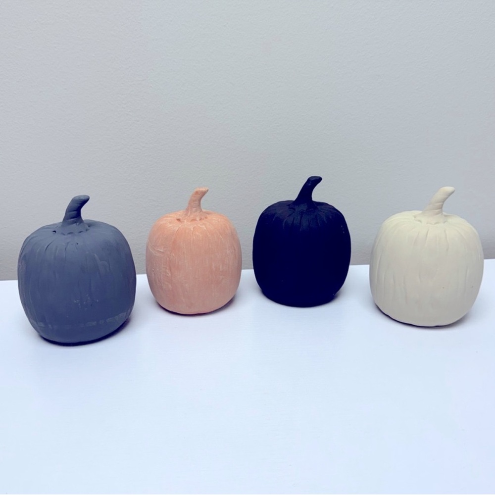 New! Target Bullseye Playground Full Set of 4 Fall Terracotta Pumpkins, 4”